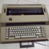 IBM elektromos írógép 6715-001