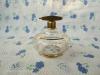 Régi metszett aranyozott rézfejű csehszlovák parfümös üveg