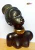 Kontyba font hajú fekete nő Izsépy kerámia szobor